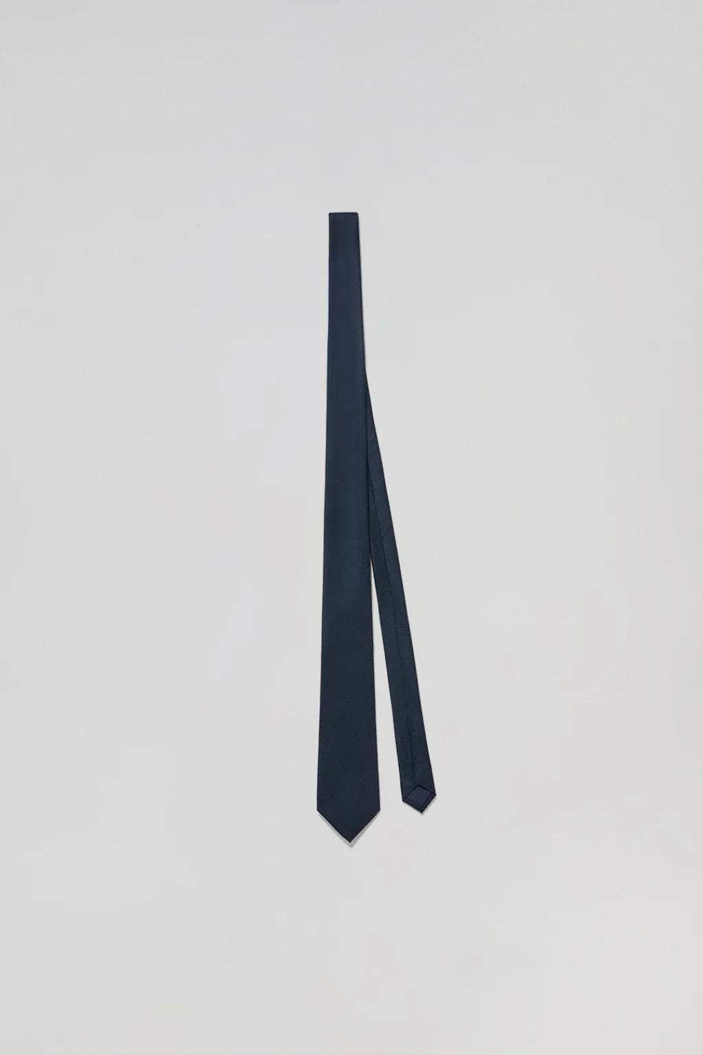 Polo Club Accessoires*Cravate en soie bleue unie avec logo Bleu Marine